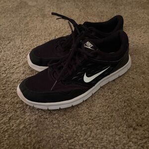 Nike Women’s Black Athletic Shoes